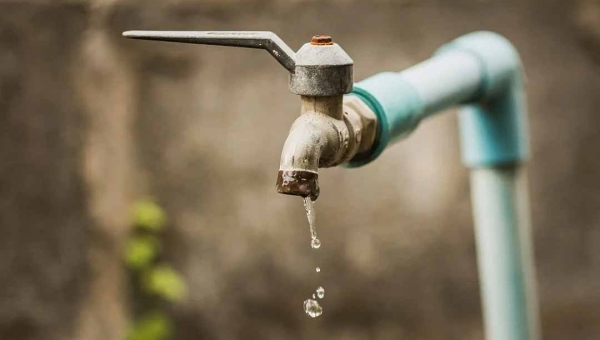 Desperdício de água no Acre passa de 60% e perda no faturamento supera a 71%