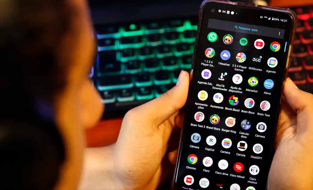 AGU pede decisão urgente do STF contra fraudes e violência nas redes sociais