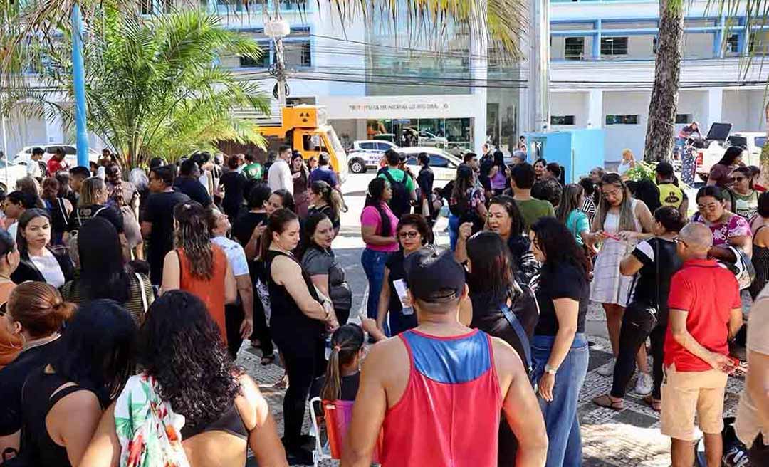 Greve da Educação: Servidores irão protestar em frente à Câmara pedindo apoio dos parlamentares; 70 escolas da Capital seguem sem atividades