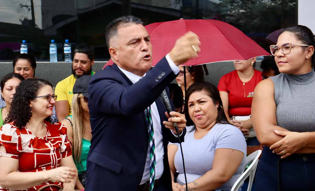 Eber Machado apoia greves dos servidores municipais e acusa o prefeito de Rio Branco de “virar as costas para a Educação”