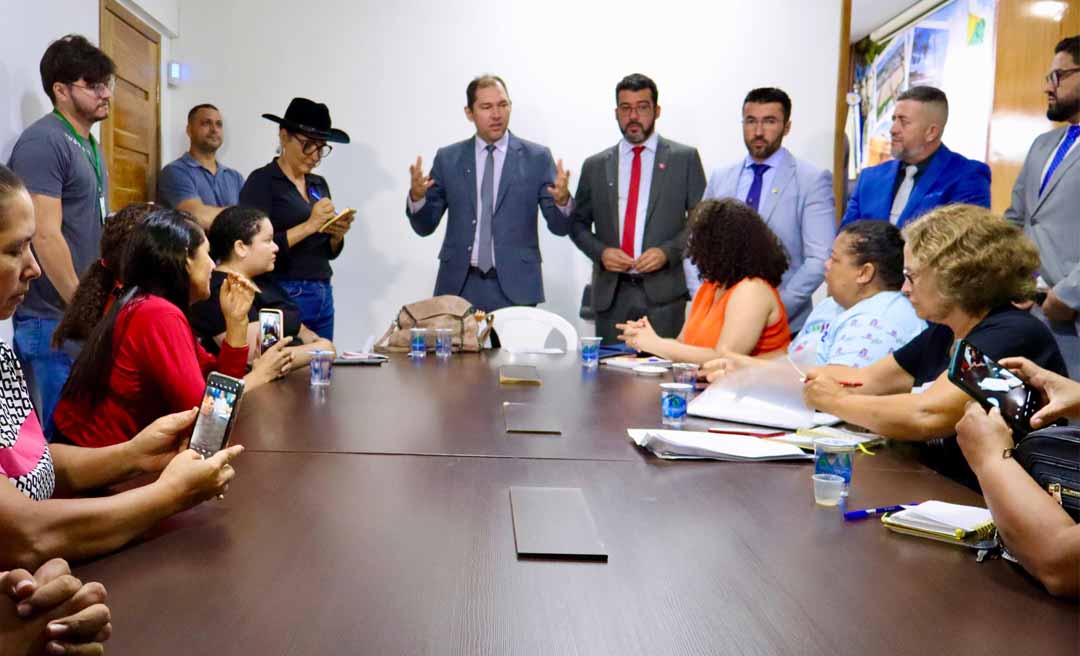 Servidores da Educação pressionam vereadores e cobram avanço nas negociações com a Prefeitura de Rio Branco