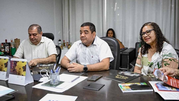 Governo do Estado recebe grupo peruano que estuda instalação de indústria no Acre