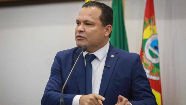 Tadeu Hassem esquece a base do governo e dispara sobre o PCCR da Saúde: ‘muito fácil colocar a culpa na questão fiscal’