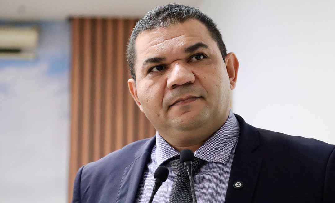 Fábio Araújo critica gestão de Joabe e sugere renúncia: “Se o presidente não tem capacidade de se manter na presidência, que ele peça para sair”