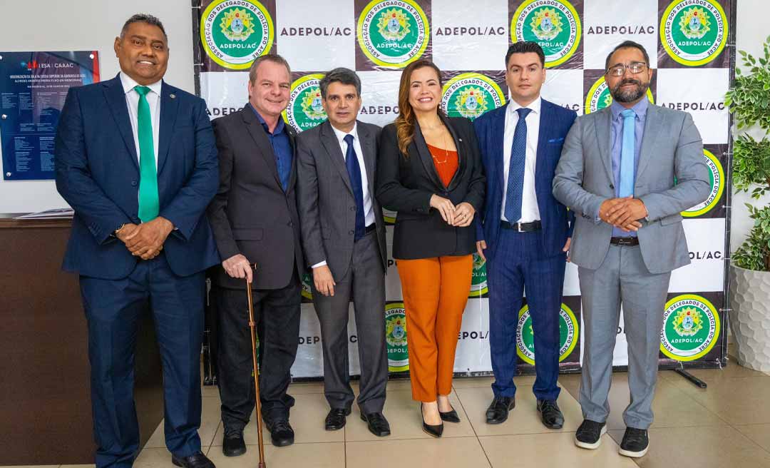 Michelle Melo prestigia posse da nova diretoria da ADEPOL/AC e recebe homenagens pelo apoio à categoria