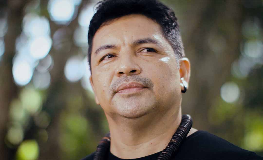 Pesquisador lança obra baseada na vivência de liderança do povo Apurinã