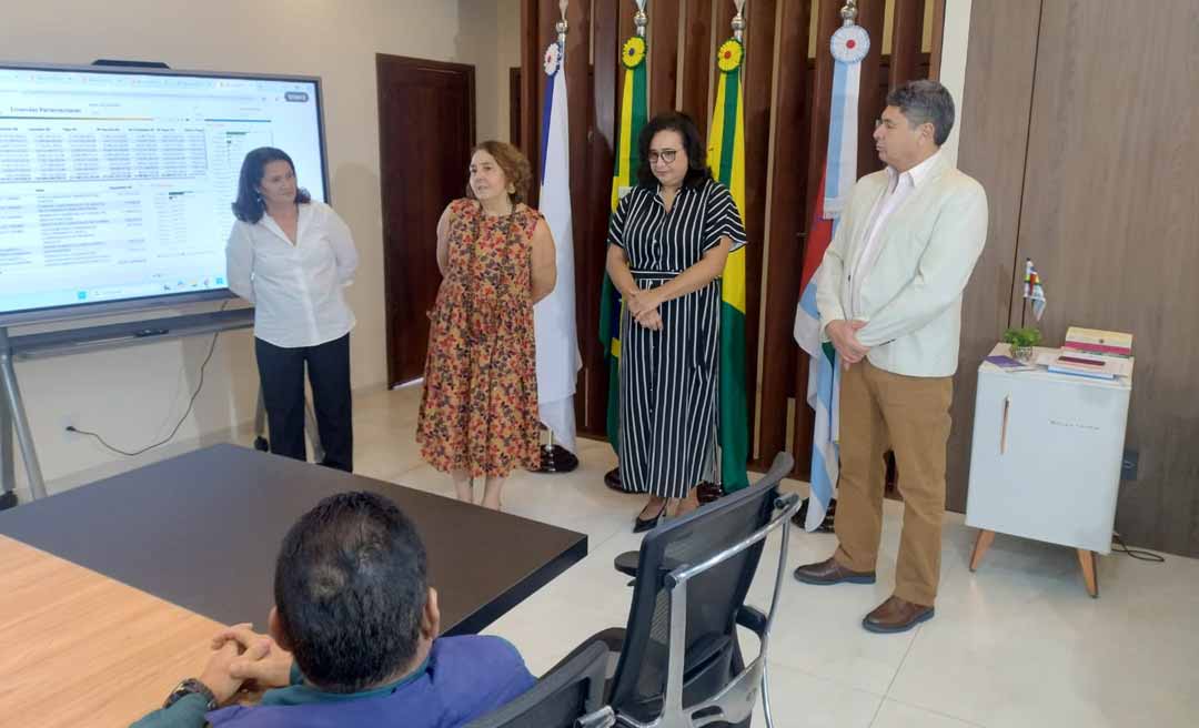 Naluh cutuca “absurdo de dinheiro” para shows no Acre