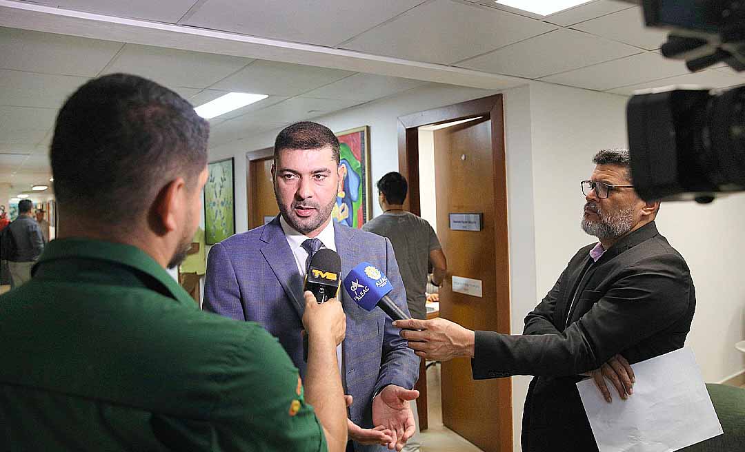 Caravana da Aleac pela 364 vai transmitir ao vivo pontos críticos da estrada até o Juruá