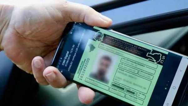 Novo projeto propõe exame toxicológico na primeira CNH e auxílio para motoristas de baixa renda; veja o que muda