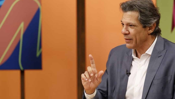 Ministo Fernando Haddad diz que medidas alternativas ao IOF terão impacto estrutural