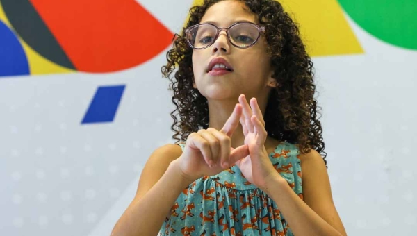 Enem: publicado o edital em Libras destinado a pessoas com deficiência