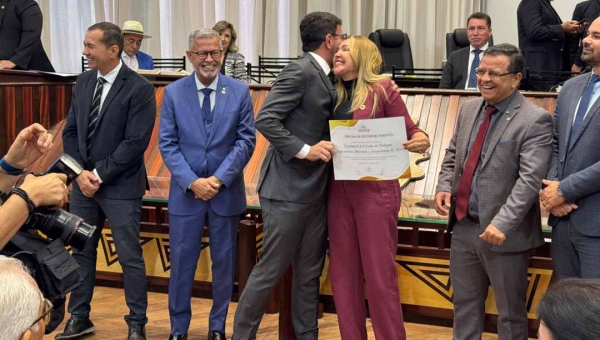 Deracre é homenageado pelos 50 anos da Expoacre pela contribuição na infraestrutura do Parque Wildy Viana