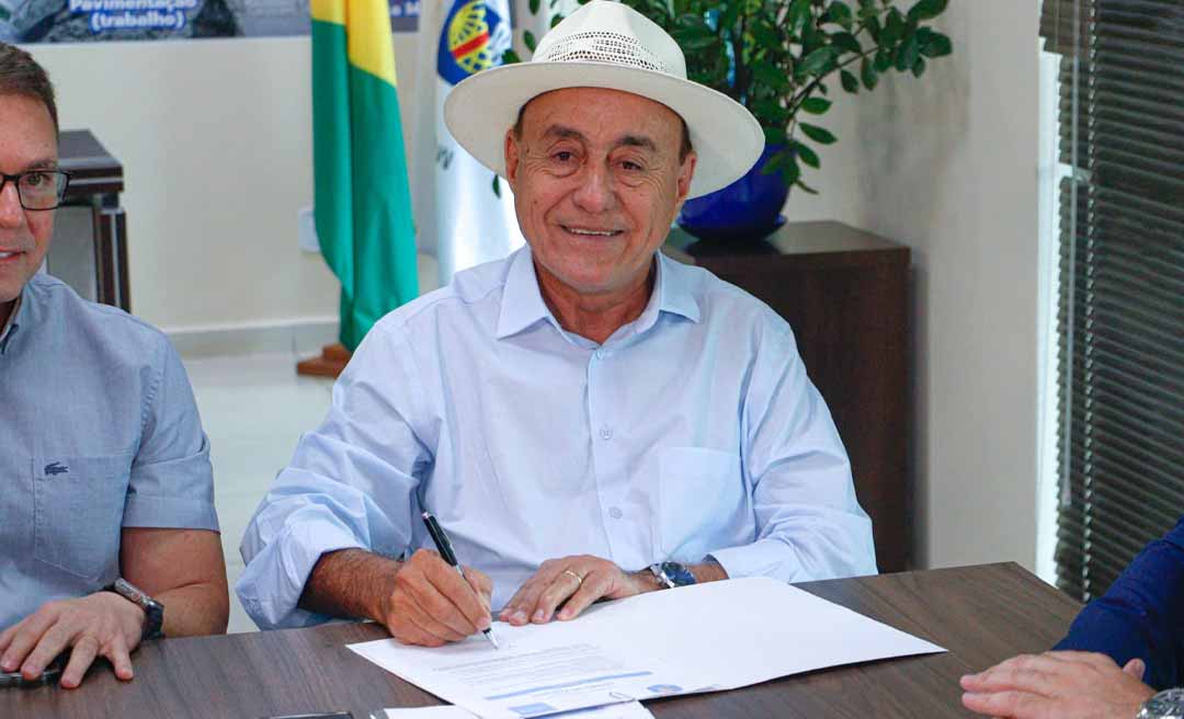 Prefeitura de Rio Branco firma adesão ao Selo UNICEF 2025–2028: “Nosso compromisso com a infância é sério e contínuo”