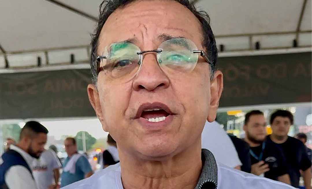 “Não justifica o gasto de milhões e não ter um asfalto de qualidade”, diz Luiz Gonzaga durante caravana ao Vale do Juruá