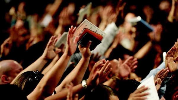 Evangélicos são maioria no Acre, seguidos por católicos, mostra Censo do IBGE
