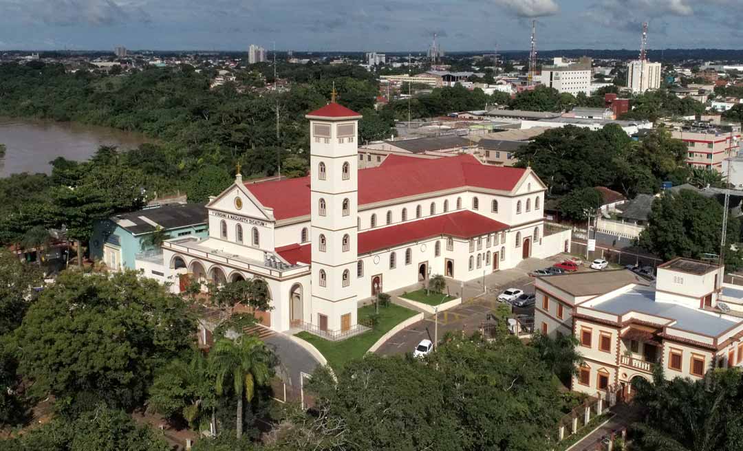 Maioria dos católicos no Acre é homem, enquanto mulheres predominam nas igrejas evangélicas