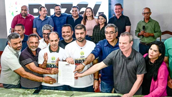 “Declaração do Acre sobre a Situação da BR-364”: Carta é assinada por políticos, lideranças sindicais e sociedade civil em audiência pública