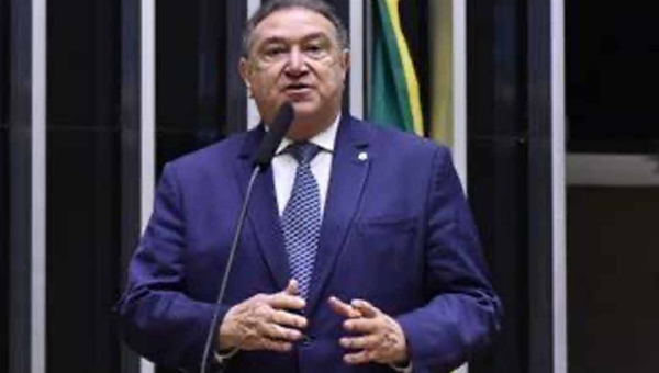 Deputado Átila Lins anuncia programa nacional que levará cidadania e justiça a Boca do Acre