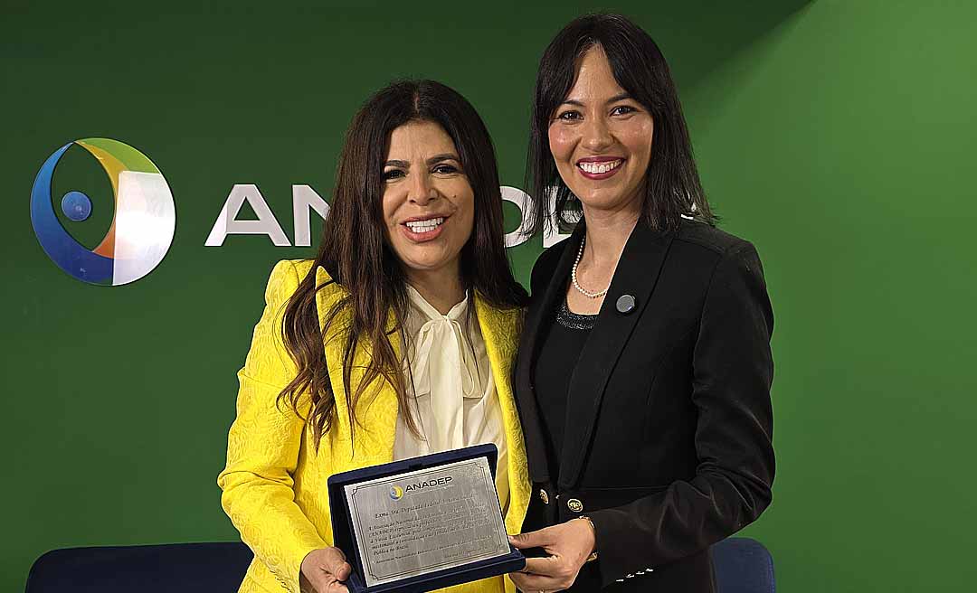 Antônia Lúcia participa de assembleia da Associação Nacional das Defensoras e Defensores Públicos