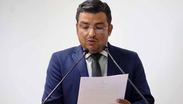 Vereador Aiache apresenta projeto que garante transporte gratuito a gestantes de alto risco em Rio Branco