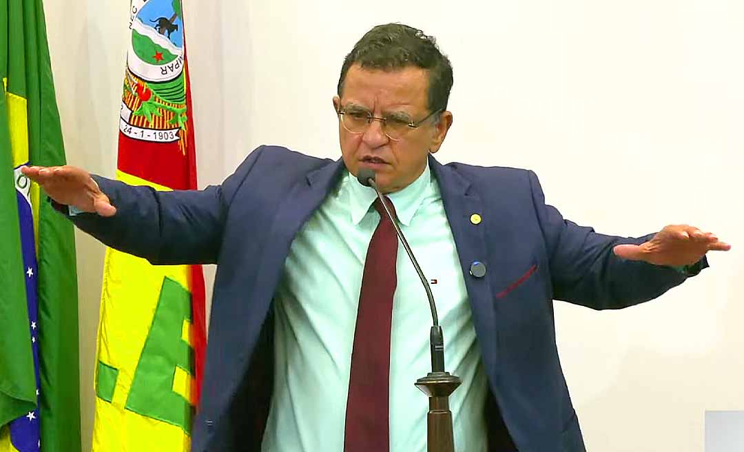 Luiz Gonzaga diz que Educação do Acre avançou na gestão de Aberson Carvalho e cita reportagem do NH