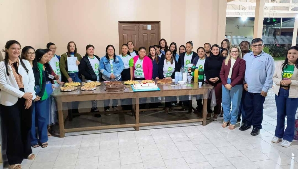 Prefeitura de Assis Brasil realiza encerramento do curso de bolos e tortas pelo programa Impacta Mulher