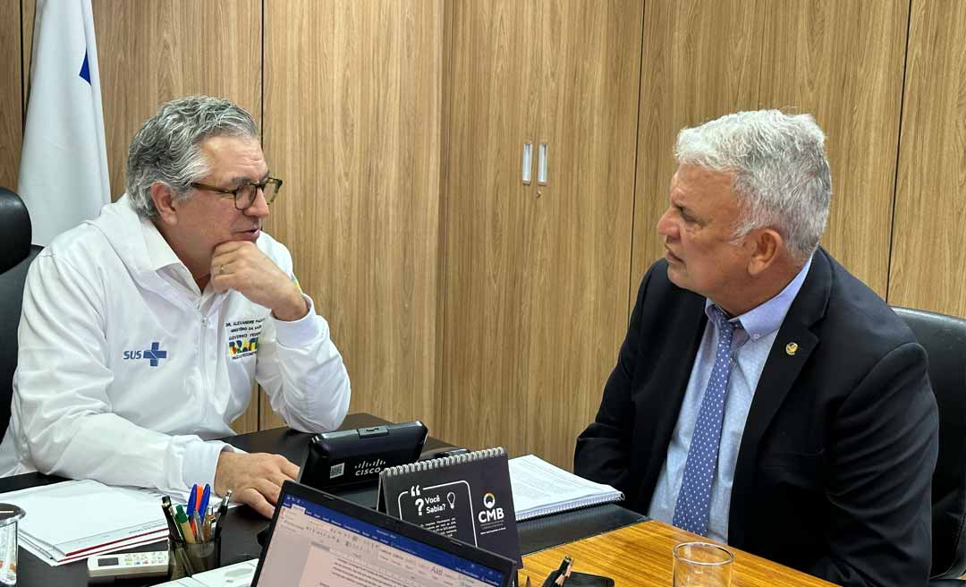 No Ministério da Saúde, senador Petecão debate novo contrato e a reativação da fábrica de preservativos em Xapuri