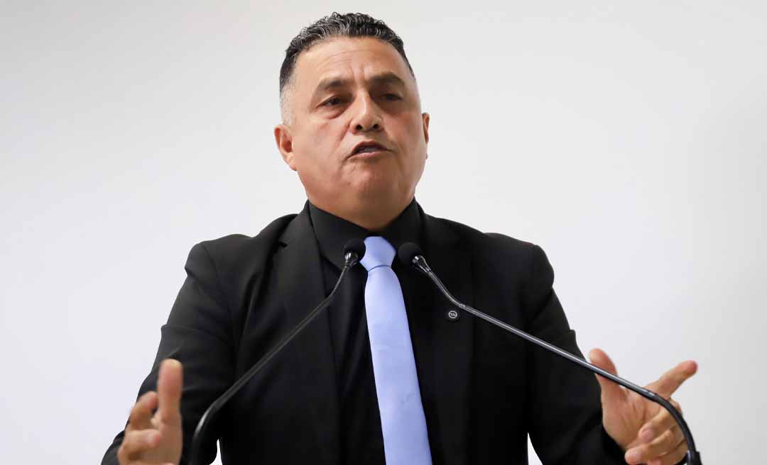 Vereador Eber Machado sai em defesa de Neném Almeida após rejeição de auditoria técnica em obra da ponte do Igarapé Judia