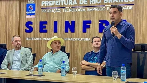 Samir Bestene participa do lançamento da assistente virtual “Chama a guIA” e propõe projeto para estimular o turismo em Rio Branco