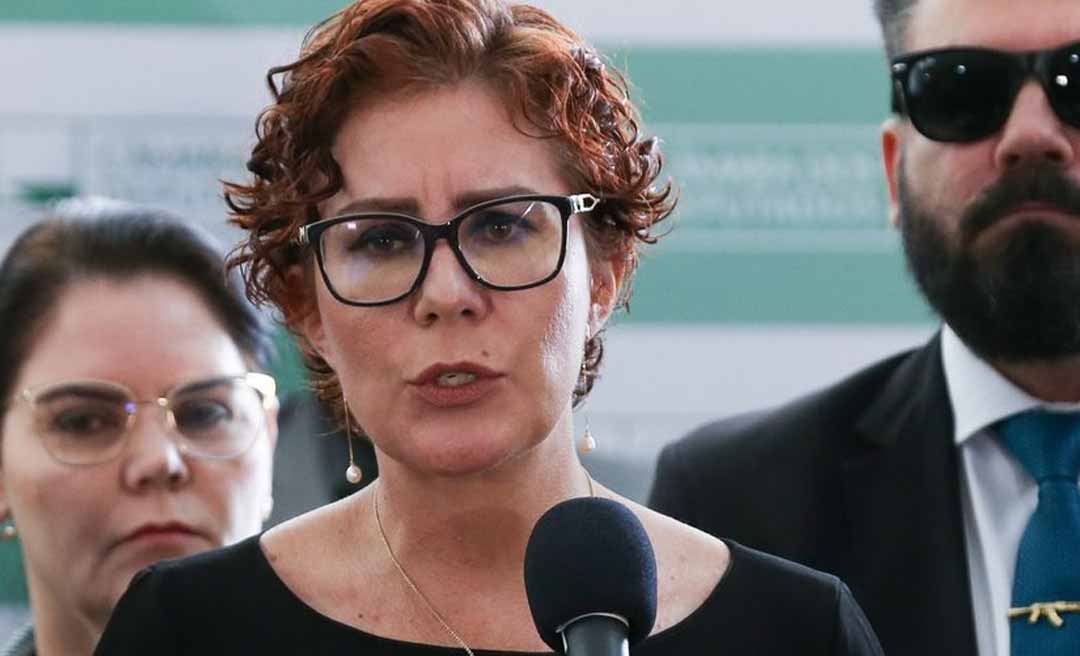 Carla Zambelli contrata advogado italiano especialista em direito internacional para evitar extradição