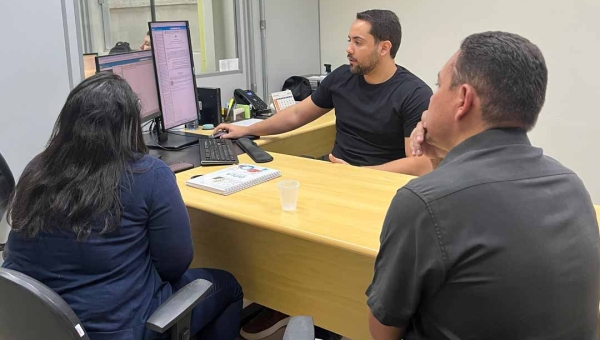 Prefeito Jerry Correia acompanha projetos de infraestrutura e anuncia investimentos para Assis Brasil