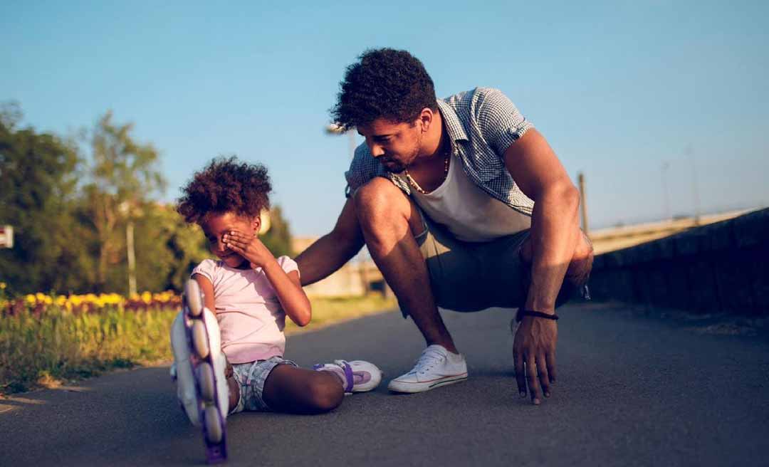 Férias escolares exigem atenção redobrada com acidentes domésticos envolvendo crianças
