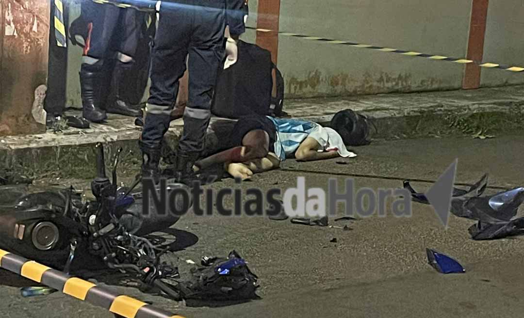 Jovem morre após colidir contra poste no bairro Cadeia Velha; vítima trabalhava como entregador