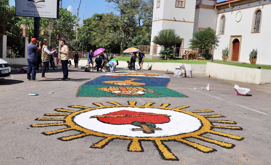 Padre Manoel de Jesus destaca a importância dos tapetes de Corpus Christi como expressão de fé e catequese: ‘Preparai os caminhos do Senhor’