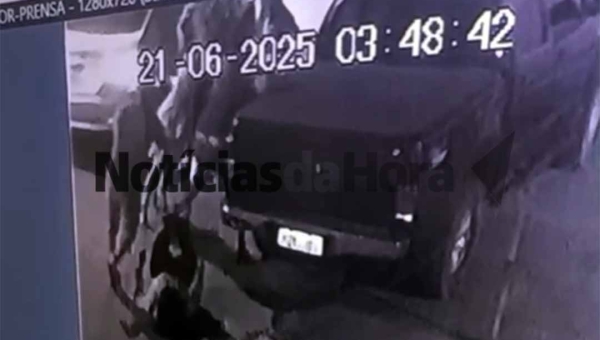 Vídeo mostra advogado sacando arma e efetuando disparos durante briga antes da morte de Juliana Chaar
