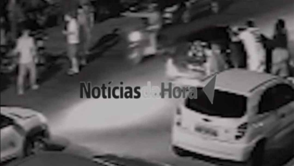 Vídeo flagra execução de homem em frente a tabacaria localizada na Rua Minas Gerais, em Rio Branco