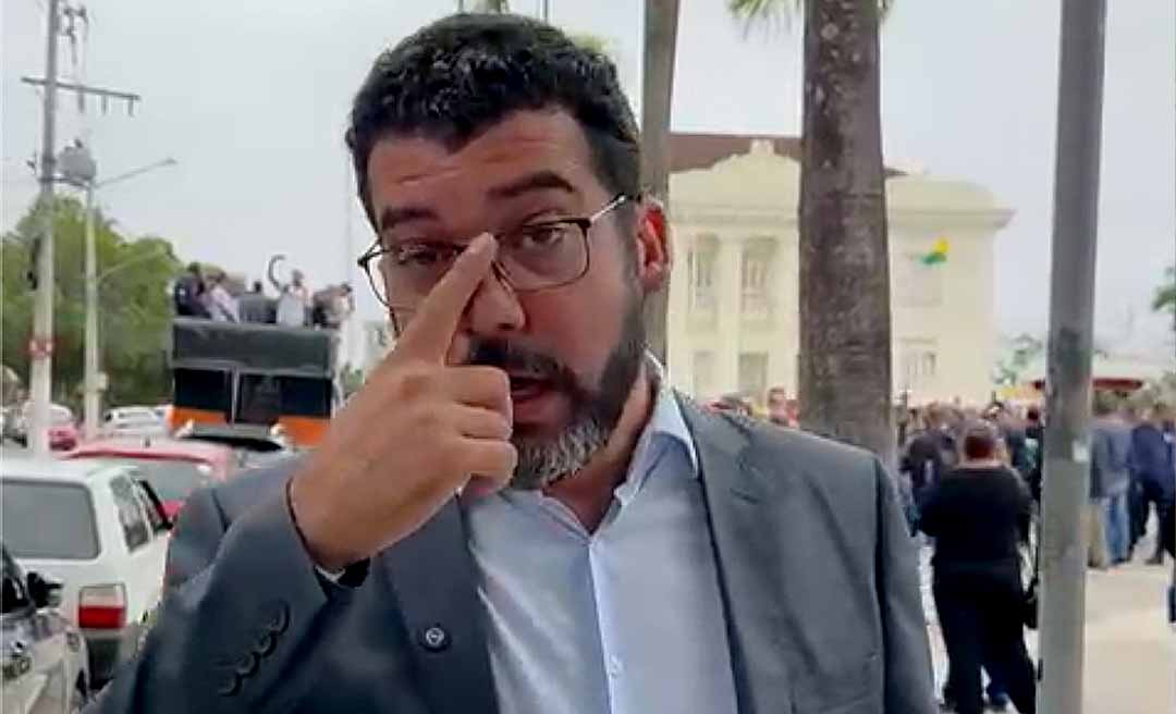 Gestores estaduais dizem que lideranças do PT mentem em manifestação de apoio a servidores por reajustes no Acre