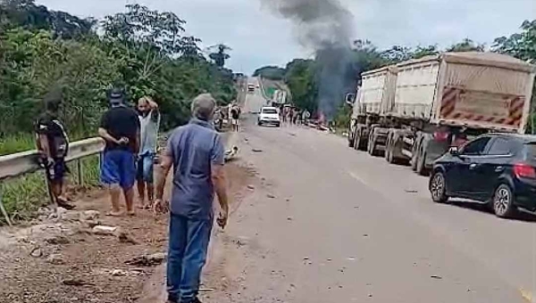 Acidente com vítima fatal é registrado na BR-364, próximo a Acrelândia; PRF está no local