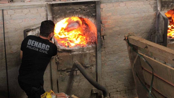 Polícia Civil do Acre incinera mais de 220 quilos de drogas em ação de combate ao narcotráfico