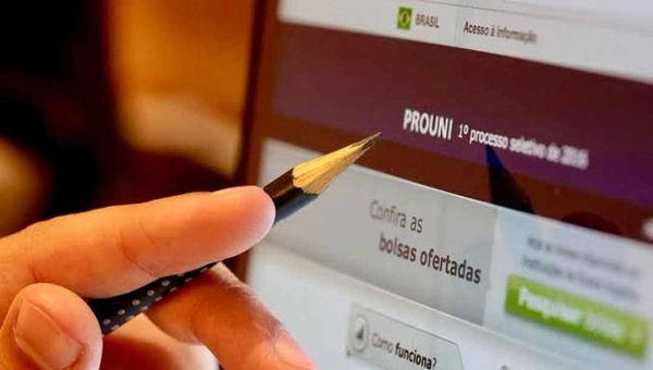 Prouni abre inscrições para bolsas de estudo em faculdades privadas; prazo vai até 4 de julho