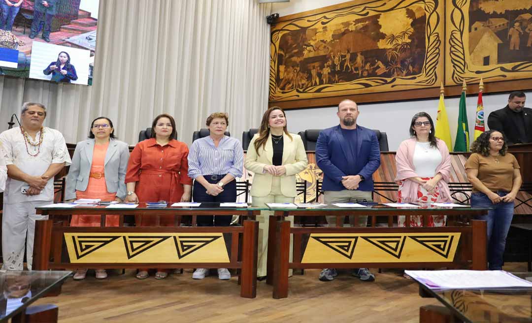 Dra. Michelle Melo promove audiência e defende liberdade religiosa nas escolas com aprovação de projeto na Aleac