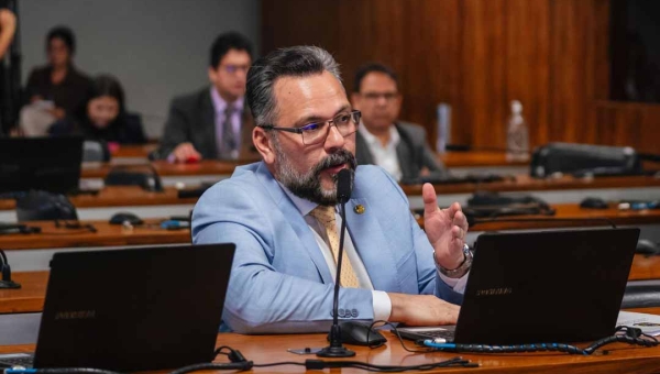 Senador Alan Rick subscreve requerimento e cobra ação da Prefeitura de Rio Branco sobre projeto de saneamento