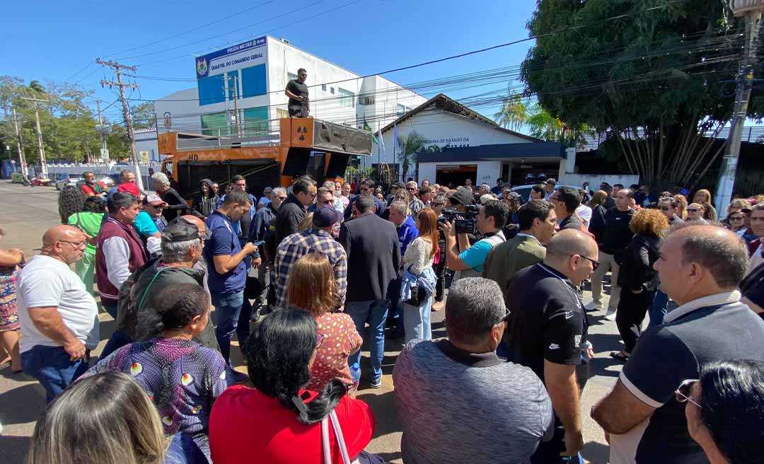 Governo do Acre agenda reunião com sindicatos após protestos por reajuste: “Caso não haja avanço nas negociações, iremos deflagrar greve geral no Estado”