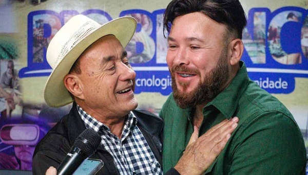 Bocalom anuncia chefe de gabinete de vereador como novo secretário de Esporte de Rio Branco: “Seja bem-vindo, Jonh!”