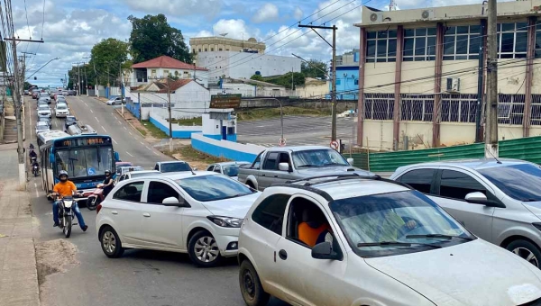 Detran do Acre publica edital de cassação do direito de dirigir para 22 condutores