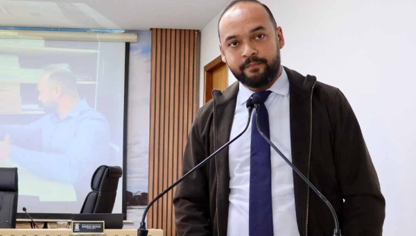 Vereador João Paulo apresenta dois anteprojetos em defesa da causa animal: “Queremos oferecer dignidade às famílias e bem-estar aos animais”