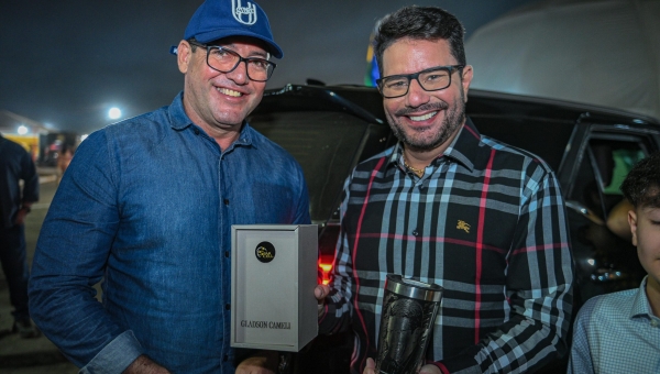 Na quarta noite de Expoacre Juruá, governador avalia feira como a ‘maior de todos os tempos’