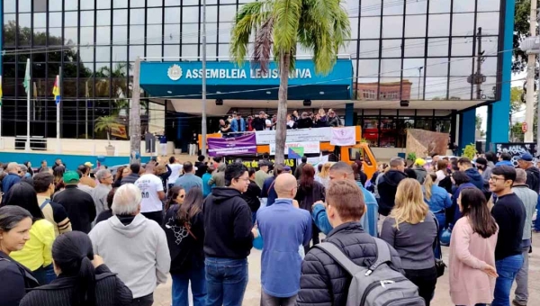 Nova alíquota patronal, PL que limita sindicatos, banco de horas do Iapen e junção de agentes de Polícia Civil e escrivães chegam à Aleac e prometem quarta-feira agitada