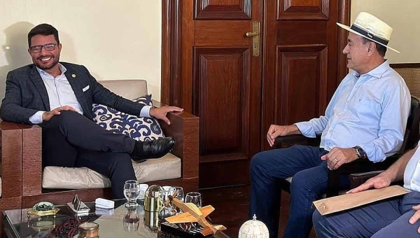 Alinhados politicamente, Gladson e Bocalom têm reunião no Palácio e conversam sobre viaduto e infraestrutura da capital