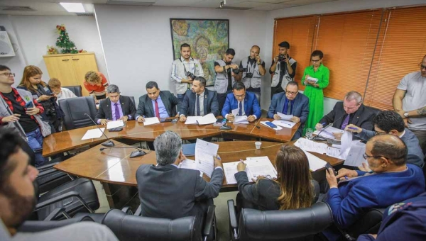 Transferências de emendas PIX ficam mais rigorosas e prefeitos terão que enviar plano de trabalho dizendo onde serão aplicados os recursos